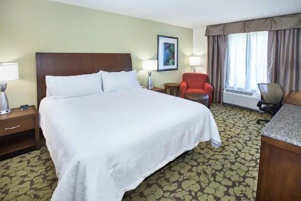 Hilton Garden Inn Jackson/Флоувуд Экстерьер фото