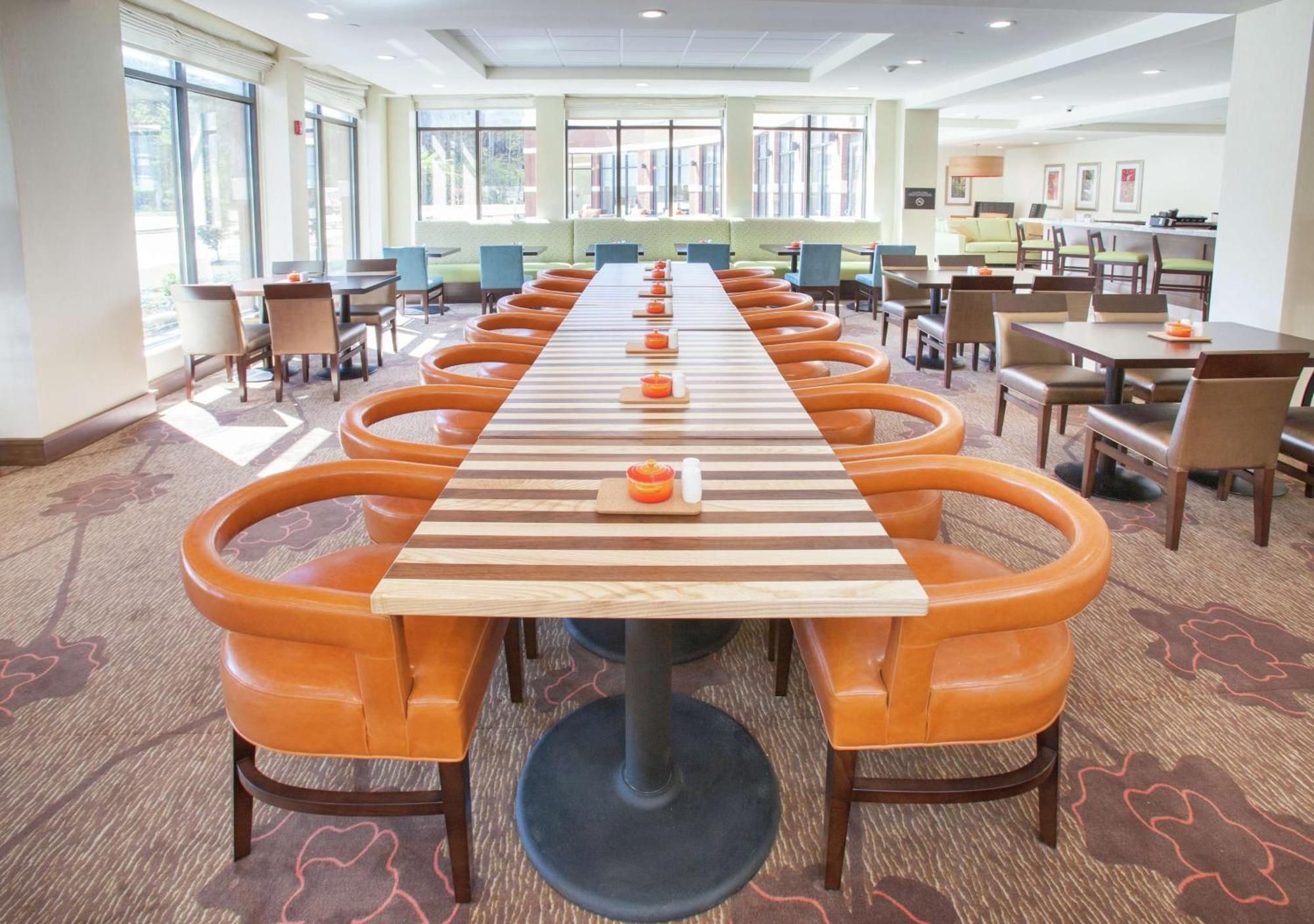 Hilton Garden Inn Jackson/Флоувуд Экстерьер фото